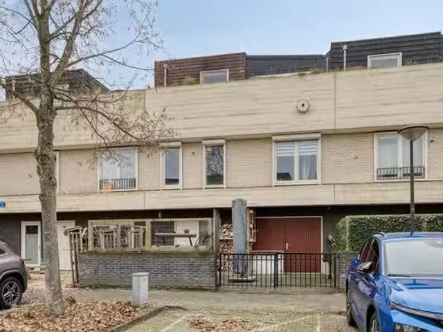 Huis te koop Spitsbergen 28 in Almere voor € 500.000