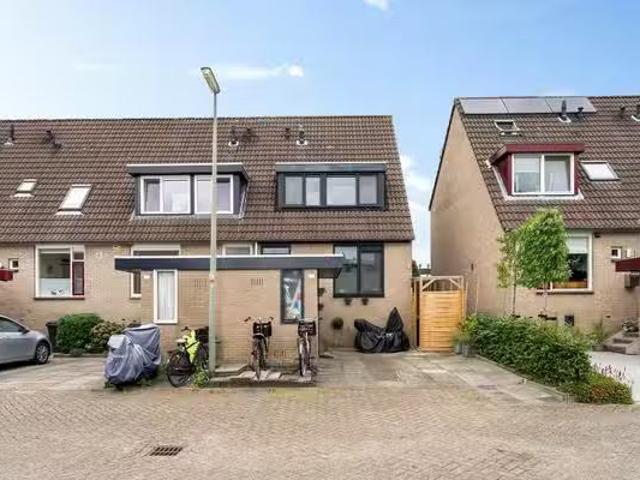Huis te koop Sprijsteeg 21 in Vlaardingen voor € 455.000