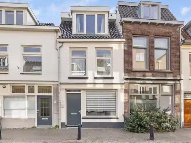 Huis te koop St. Winfridusstraat 18 in Utrecht voor € 395.000