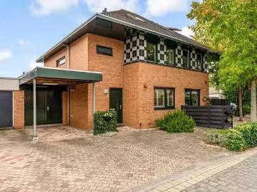 Huis te koop Stellingmolenstraat in Almere voor € 550.000