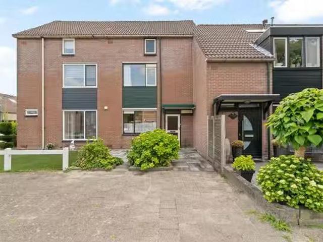 Huis te koop Sterremos 1 in Rotterdam voor € 499.000