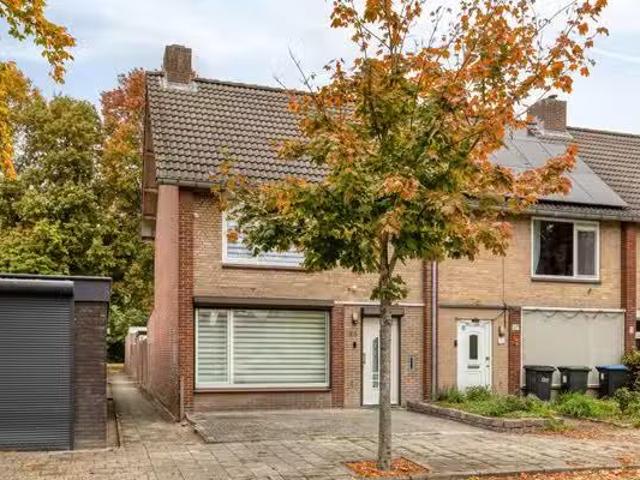 Huis te koop Straatsburglaan 30 in Eindhoven voor € 450.000