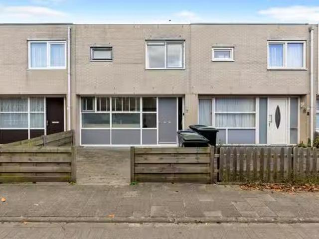 Huis te koop Poldermolenweg 109 in Almere voor € 360.000