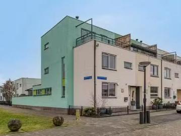 Huis te koop Paarlemoervijver 14 in Almere voor € 450.000