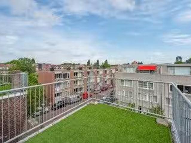 Huis te koop Parallelweg 36 in Vlaardingen voor € 349.000