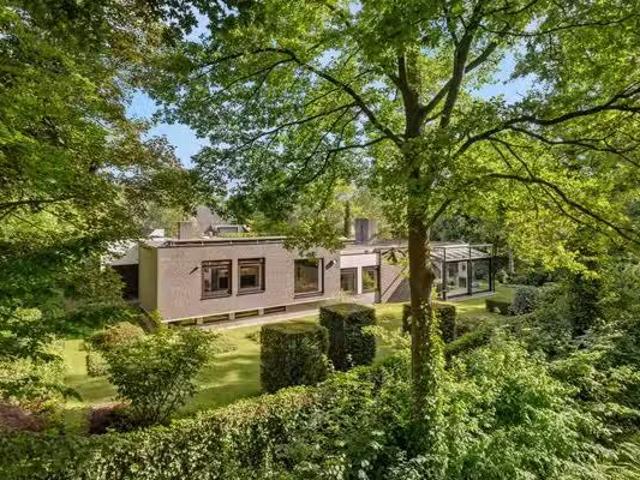 Huis te koop Parklaan 15 in Eindhoven voor € 1.550.000