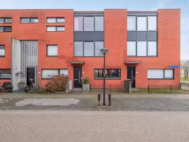 Huis te koop part Bosstraat 61 in Almere voor € 475.000