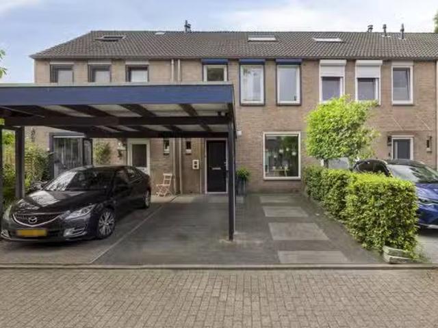 Huis te koop Pastoor Heijnenstraat 41 in Maastricht voor € 385.