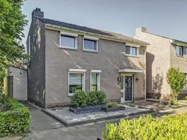 Huis te koop Pastoor Ruttenweg in Venlo voor € 425.000