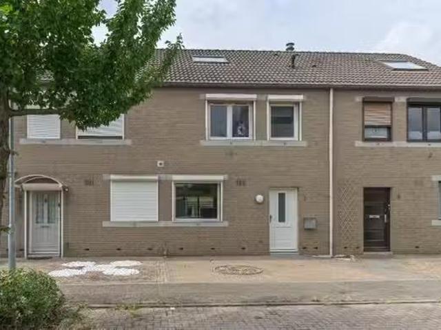 Huis te koop Pastoor Stassenstraat 68 in Venlo voor € 350.000