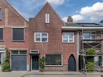 Huis te koop Pelikaanstraat 27 in Tilburg voor prijs op aanvraag