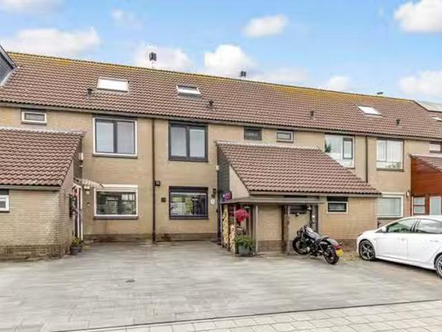 Huis te koop personelstraat 4 in Almere voor € 495.000