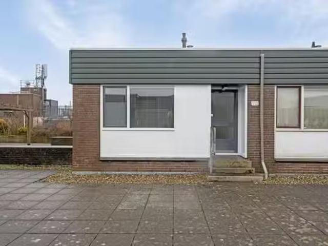 Huis te koop Pinksterbloem 43 in Purmerend voor € 281.250