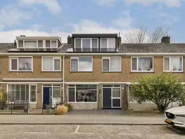 Huis te koop Rotsheide 68 in Rotterdam voor € 425.000