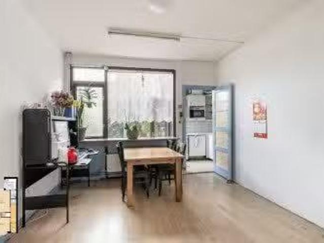 Huis te koop Rozenlaan 95 in Vlaardingen voor € 339.000