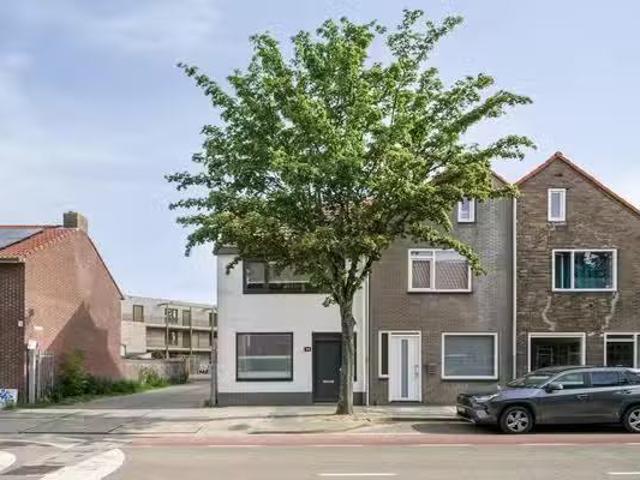 Huis te koop Resedastraat 80 in Eindhoven voor € 389.500