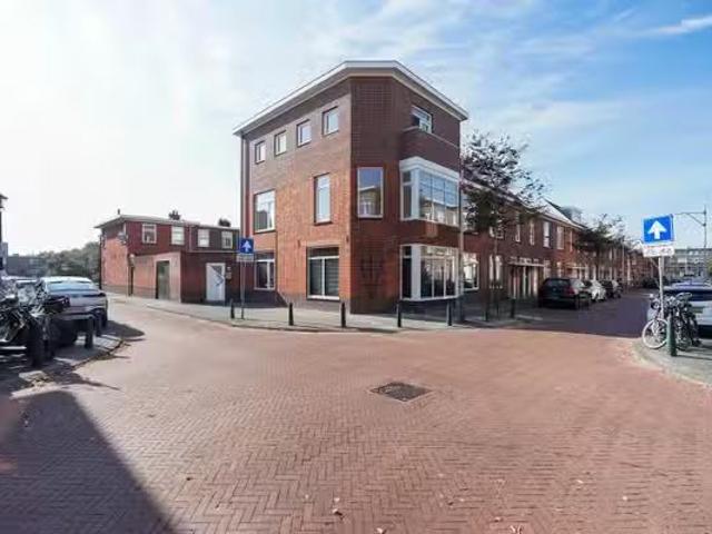 Huis te koop Rhijnesteinstraat 16 in Den Haag voor € 550.000