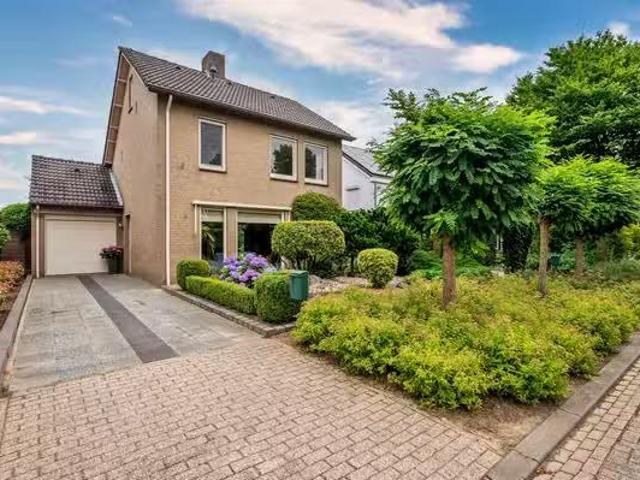 Huis te koop Rijnbeekstraat in Venlo voor € 539.000
