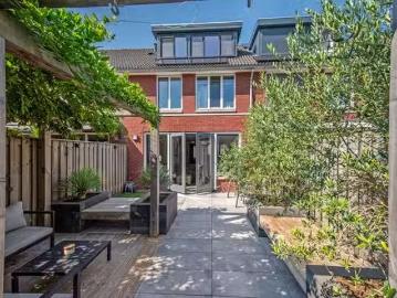 Huis te koop Rijswijkse Landingslaan 247 in Den Haag voor € 70.