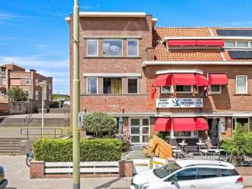 Huis te koop Waalsdorperweg 18 in Den Haag voor € 1.100.000