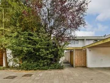 Huis te koop Wethouder In 't Veldstraat 126 in Amsterdam voor.