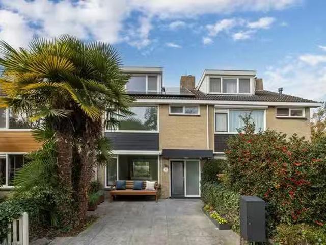 Huis te koop Westmaasstraat 27 in Den Haag voor € 652.000