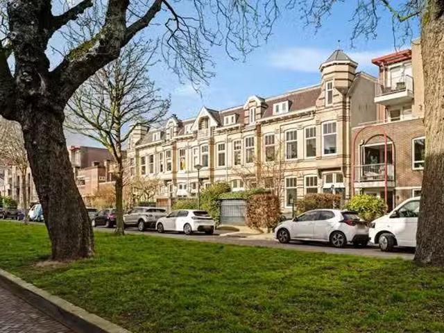 Huis te koop Willem Barendszoonstraat 27 in Vlaardingen voor €.