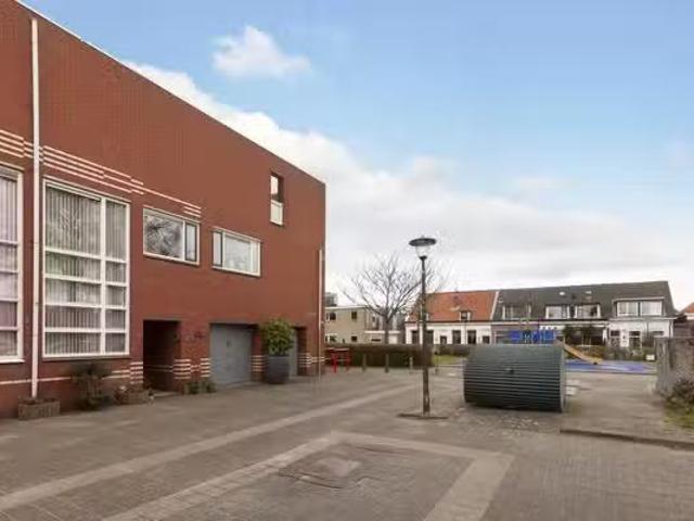 Huis te koop Willem Frederikstraat 52 in Vlaardingen voor € 45.