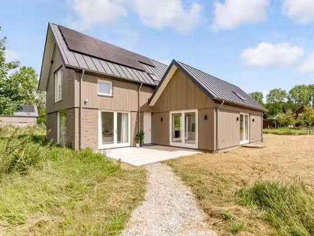 Huis te koop William Jamesstraat 29 in Almere voor € 1.198.000