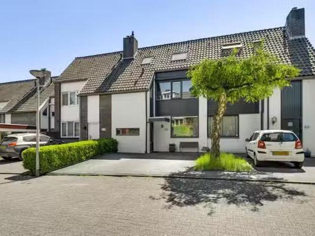 Huis te koop Tongerseweg 107 in Maastricht voor € 669.000