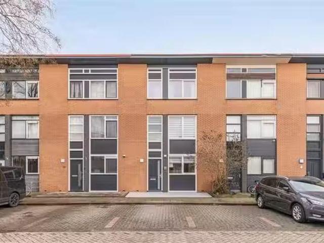 Huis te koop Tigrisstraat 20 in Purmerend voor € 475.000