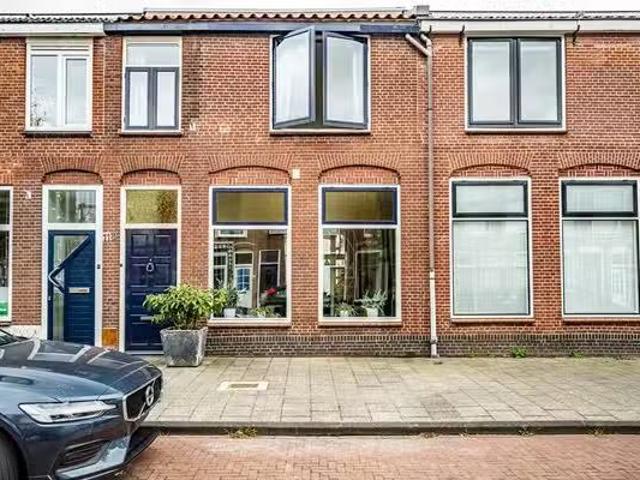 Huis te koop Voorstraat 31 in Leiden voor € 425.000
