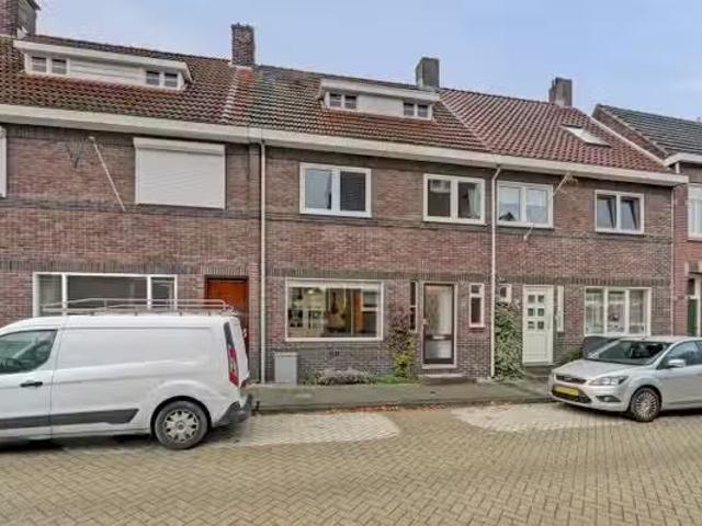 Huis te koop Vossenerlaan in Venlo voor € 319.000