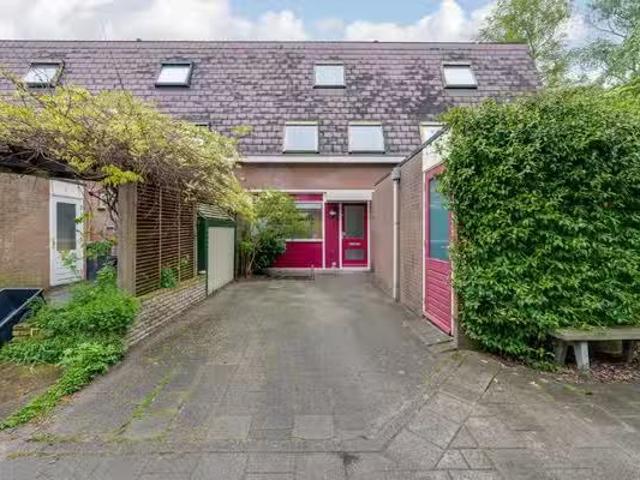 Huis te koop Van IJsendijkstraat 69 in Purmerend voor € 375.000