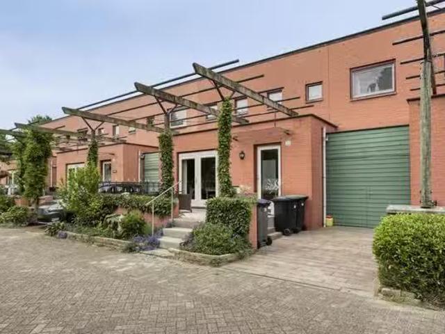 Huis te koop Vergeet mij nietjestraat 35 in Almere voor € 485.