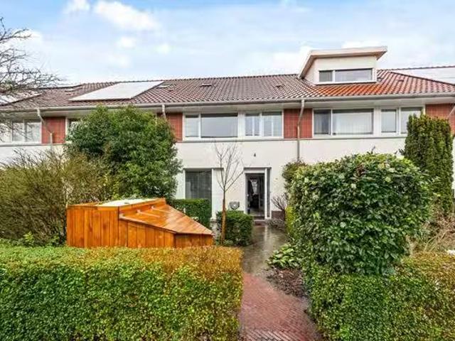 Huis te koop Vijverjufferhof 14 in Den Haag voor € 579.000
