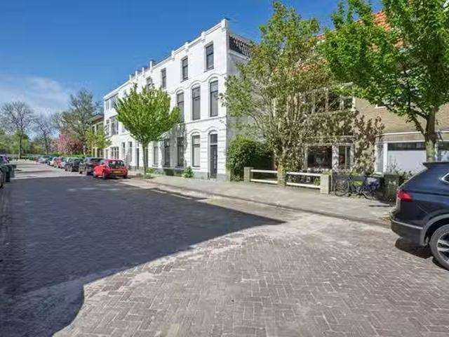 Huis te koop Vrouwenweg 55 in Leiden voor € 1.195.000