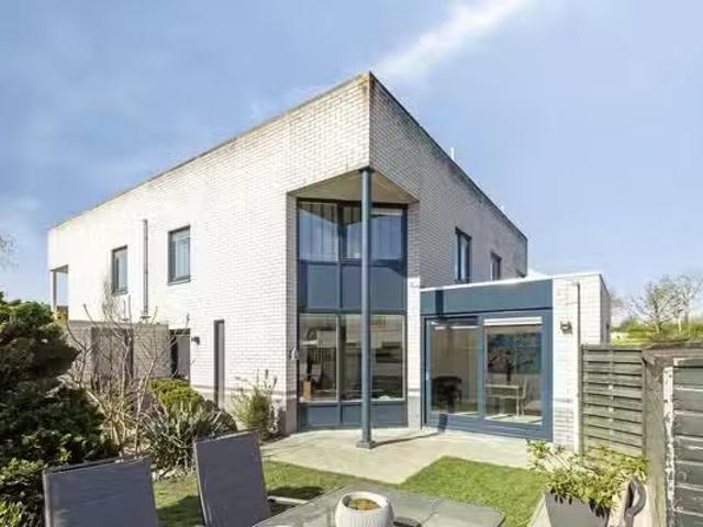 Huis te koop Zoeloestraat 21 in Purmerend voor € 435.000