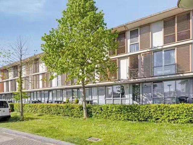 Huis te koop Zaterdagstraat 27 in Almere voor € 450.000