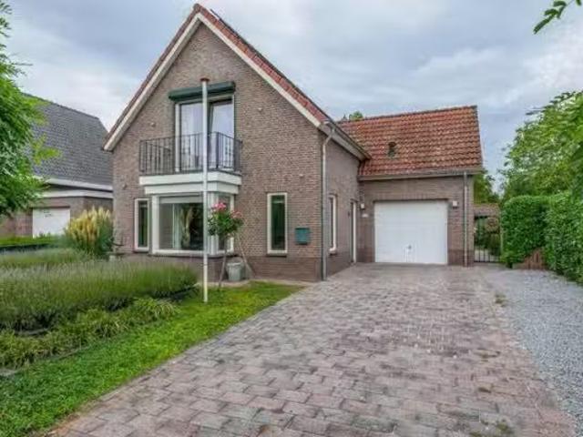 Huis te koop Zalzerskampweg 72 in Venlo voor € 650.000