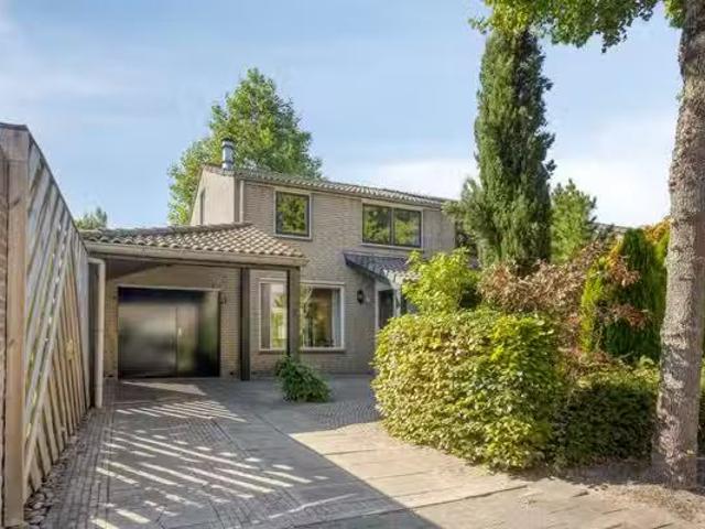 Huis te koop Zenderenstraat 2 in Tilburg voor € 550.000