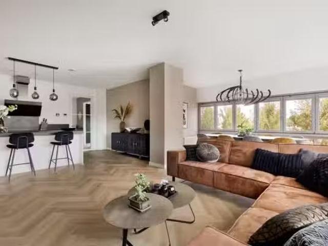 Huis te koop Zuiderzeelaan 14 in Haarlem voor € 525.000