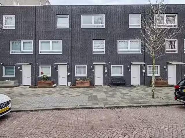 Huis te koop Zwaardvegersgaarde 10 in Den Haag voor € 540.000