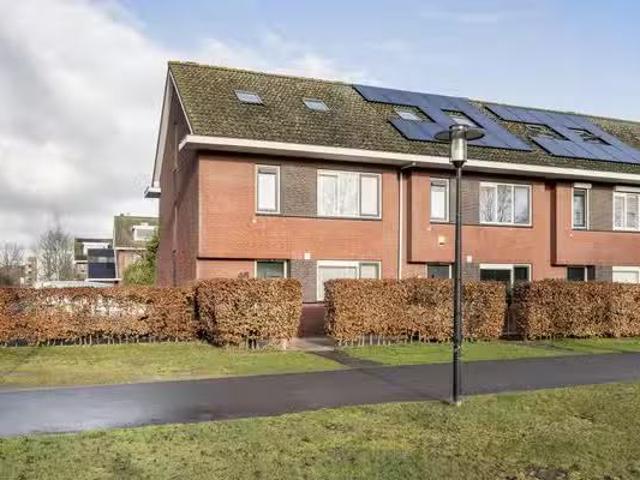 Huis te koop Zwanensingel 36 in Vlaardingen voor € 615.000