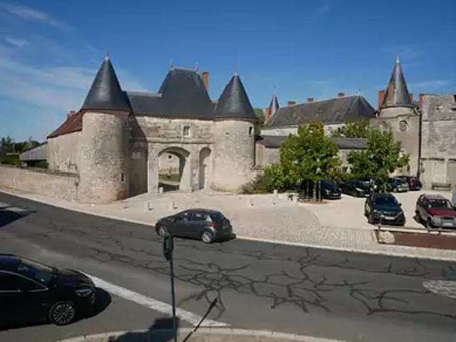 Huisseau sur Mauves 45130 Location appartement 3 pièces t3 au dernier étage