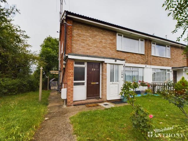 Hulbert End, Bedgrove HP21, 2 bed maisonette to rent, £1,250 pcm | PrimeLocation