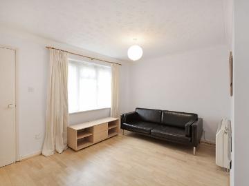 Hull Close, Canada Water SE16, 1 bed flat to rent, £1,700 pcm | PrimeLocation