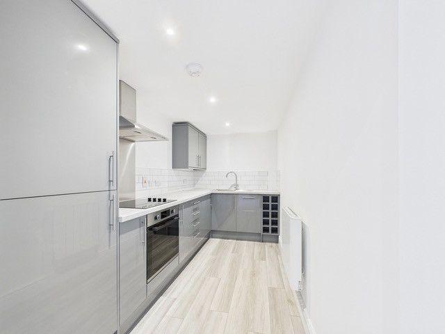 Hull HU5, 2 bed flat to rent, £1,000 pcm | PrimeLocation