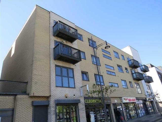 Hulme High Street, Manchester M15 2 bed flat to rent £1,300 pcm £300 pw