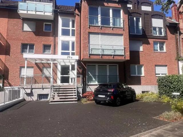 Hürth Moderne 3 Zimmerwohnung mit Balkon!